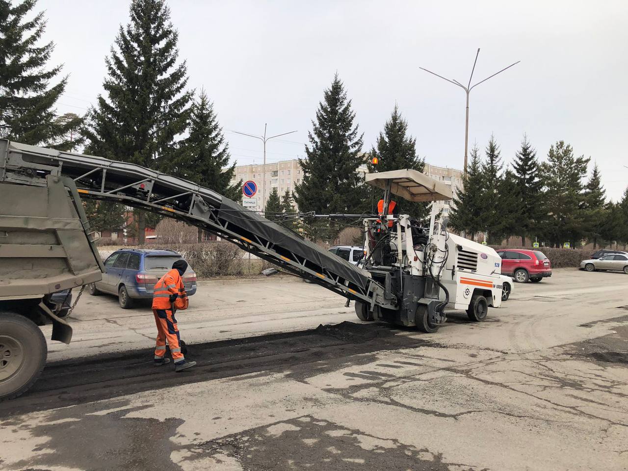 В Северске продолжаются работы по текущему ремонту дорог | Администрация  ЗАТО Северск